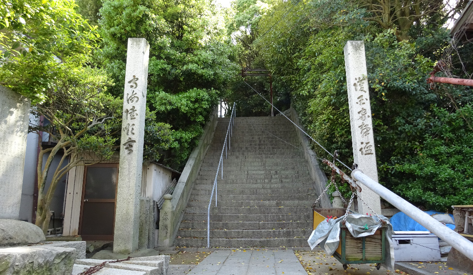 旧花街から祇園神社を