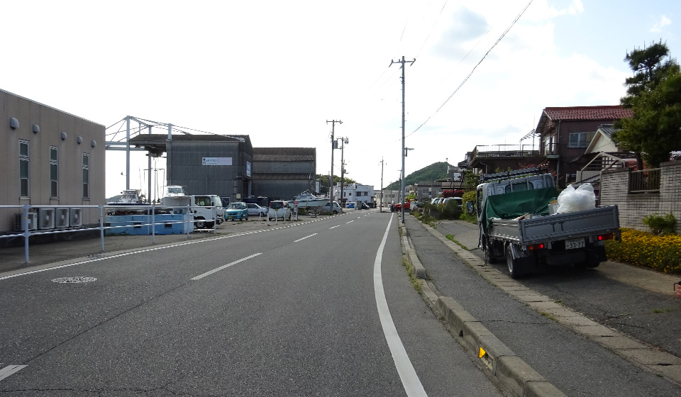 湾岸道路(西向き)